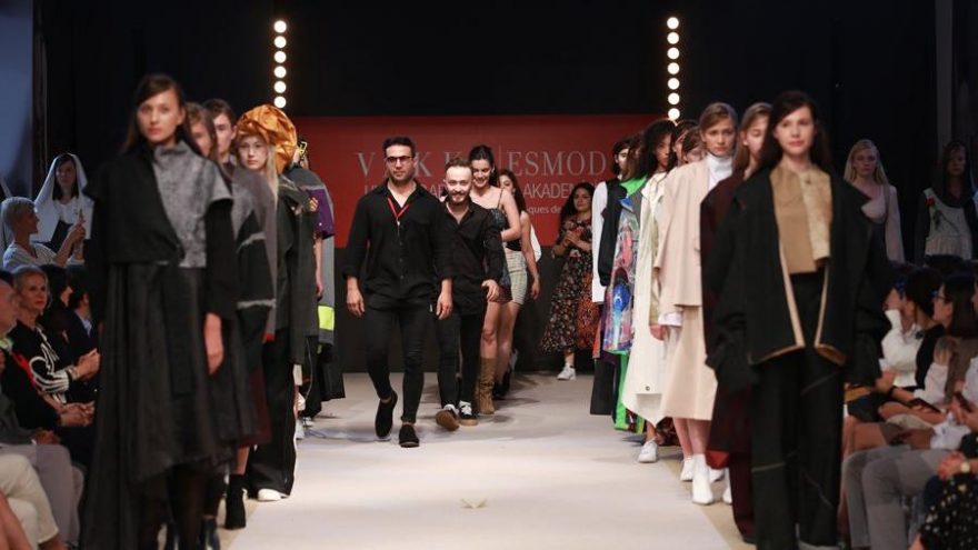 Vakko ESMOD Moda Akademisi öğrencilerinden mezuniyet defilesi