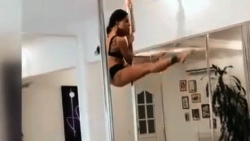 Yasemin Yürük’ün direk dansı performansı