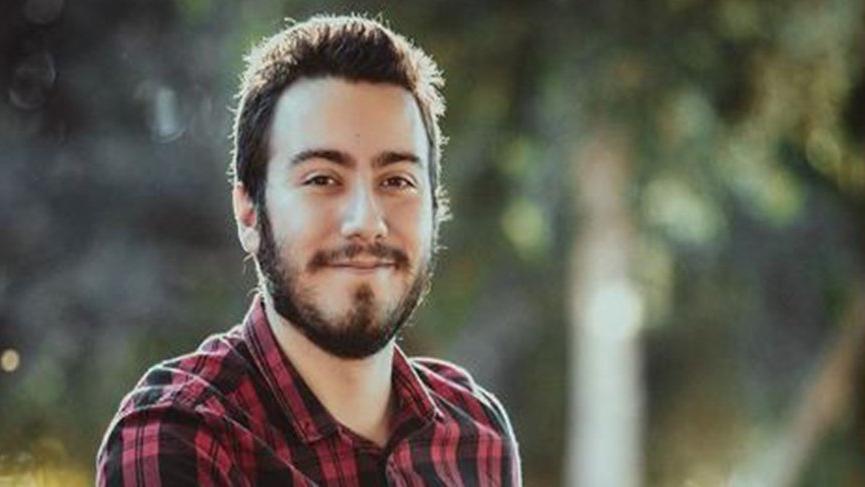 Enes Batur kimdir, kaç yaşında?
