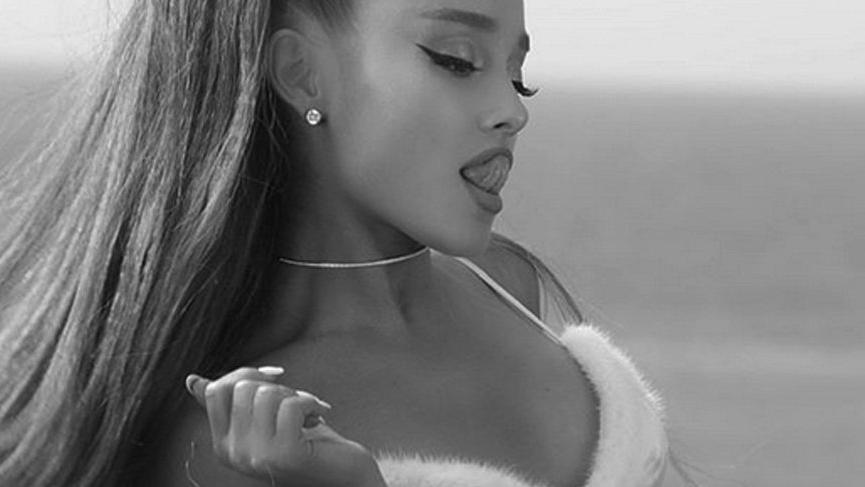 Ariana Grande’nin yaladığı lolipop 50 bin dolara satışa çıktı