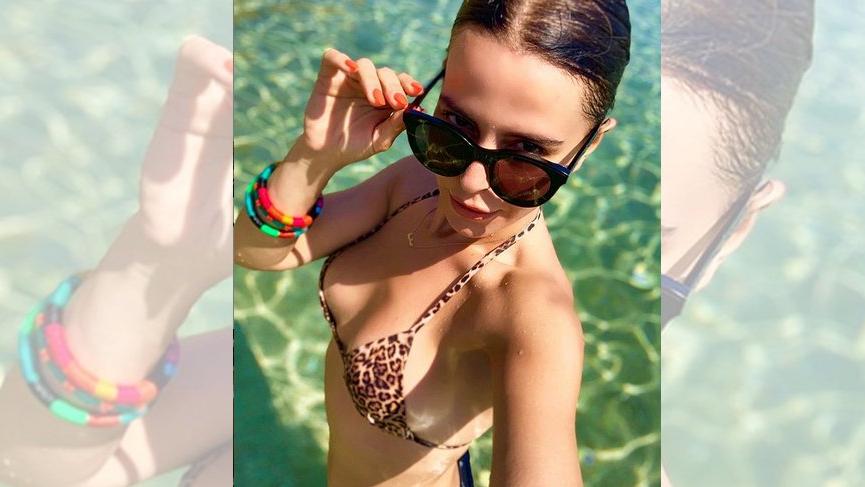 Simge’nin tatil selfiesi
