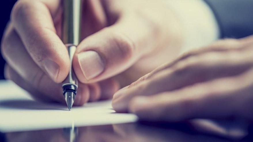 Üniforma nasıl yazılır? TDK güncel yazım kılavuzuna göre üniforma mı ünüforma mı?