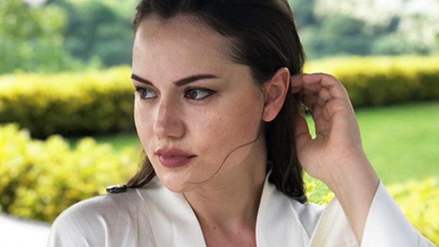 Fahriye Evcen: Hep kalbime aksın böyle