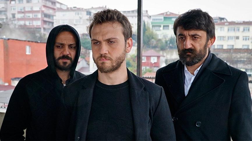 Çukur beklerken Hacı Bayram Veli belgeseli izlediler