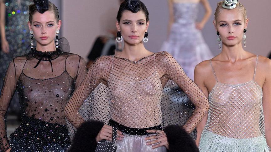 Giorgio Armani Prive defilesinde transparan kıyafetler göz kamaştırdı