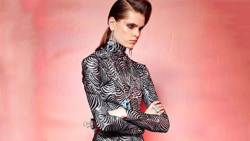 Paco Rabanne modelde mandal unutunca alay konusu oldu