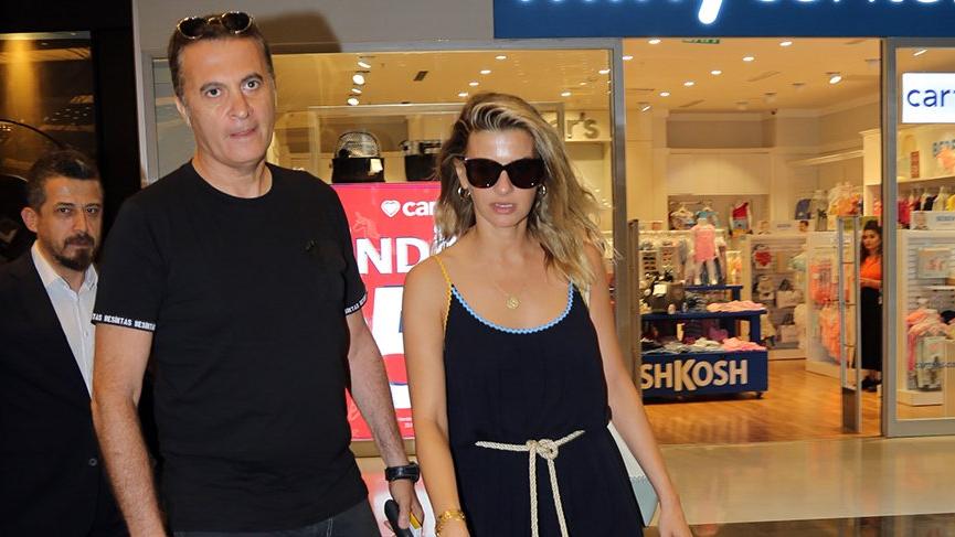 Fikret Orman ve sevgilisi Tuğba Çoşkun alışverişte