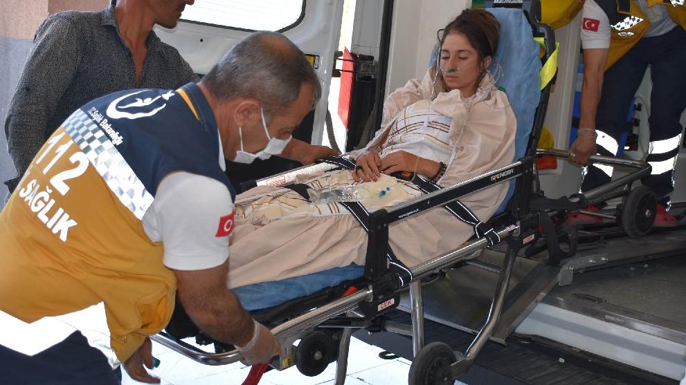Sivas Ta 15 Tarim Iscisi Zehirlenme Suphesiyle Hastaneye Kaldirildi Son Dakika Haberleri
