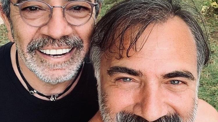 Oktay Kaynarca ve Selçuk Yöntem’den tatil pozu