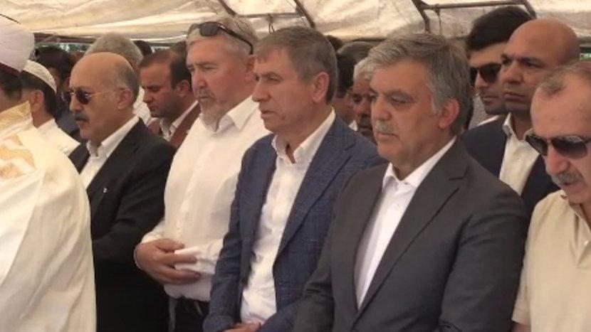 Abdullah Gul Eski Milletvekilinin Cenazesine Katildi Son Dakika Haberleri