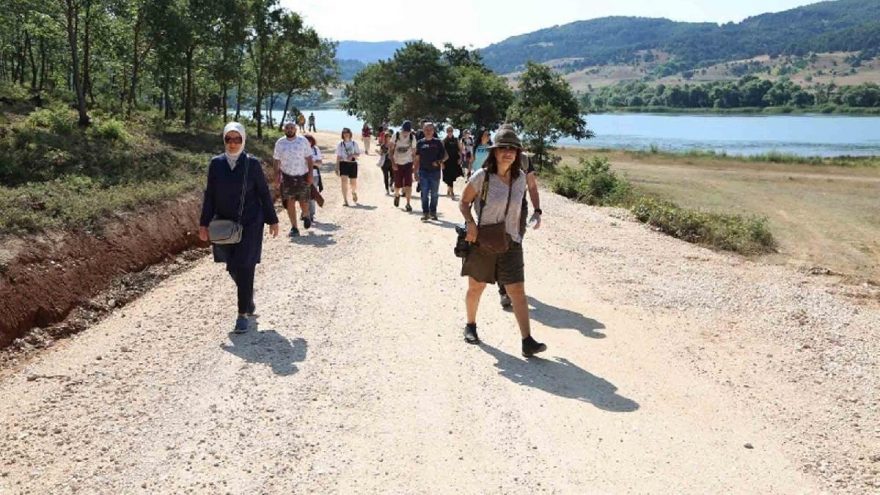 Fotoğraf tutkunları Misi köyünde buluştu