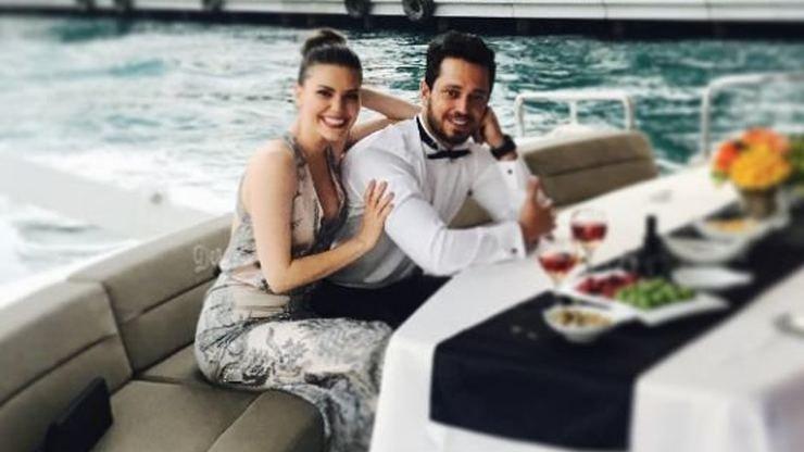 Murat Boz Aslı Enver’in ailesiyle birlikte!