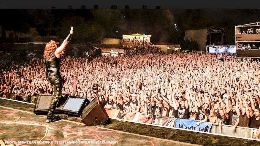 Manowar son kez coşturdu