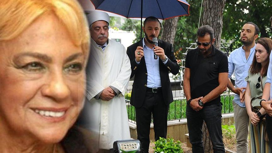 Tiyatro ve sinema oyuncusu Çolpan İlhan, vefatının 5.inci yılında mezarı başında anıldı.
