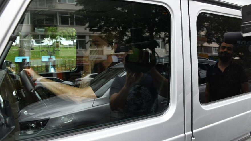 Gülşen’den oğlu Azur’a VIP servis