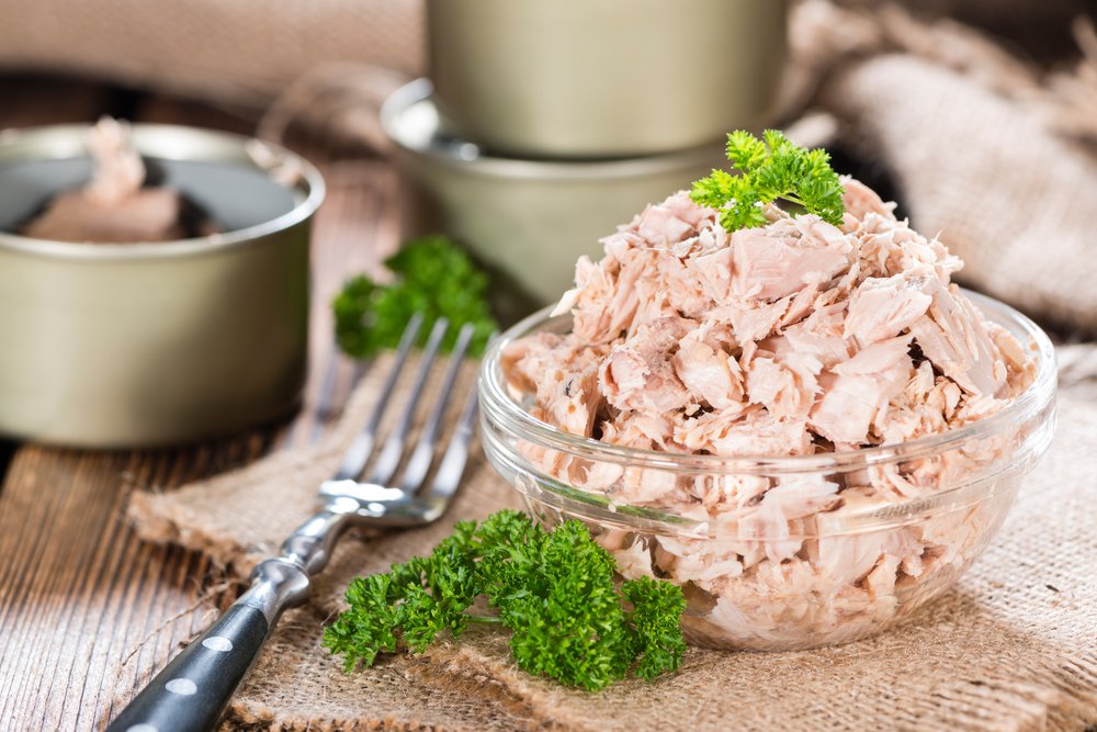 Giuseppe Tentori (GT Prime and GT Fish & Oyster) - Konserve ton balığı: Kilerimde her zaman ton balığı konservesi bulunur. Ton balıklı makarna salatası ya da, ton balıklı ve yumurtalı pilav gibi hızlı yemekler hazırlamak için bu konserveleri kullanırım.