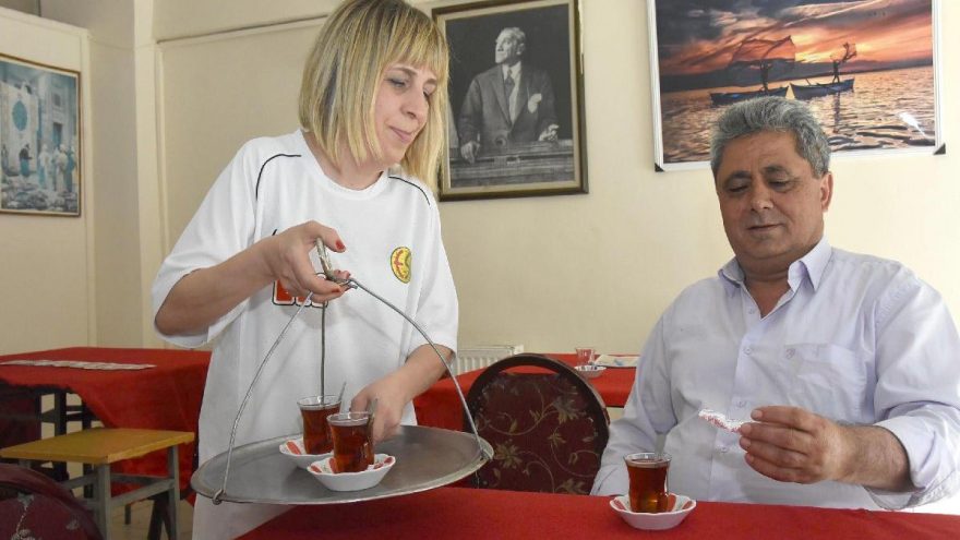Garsonluk yaptığı kahveyi işletmeye başladı