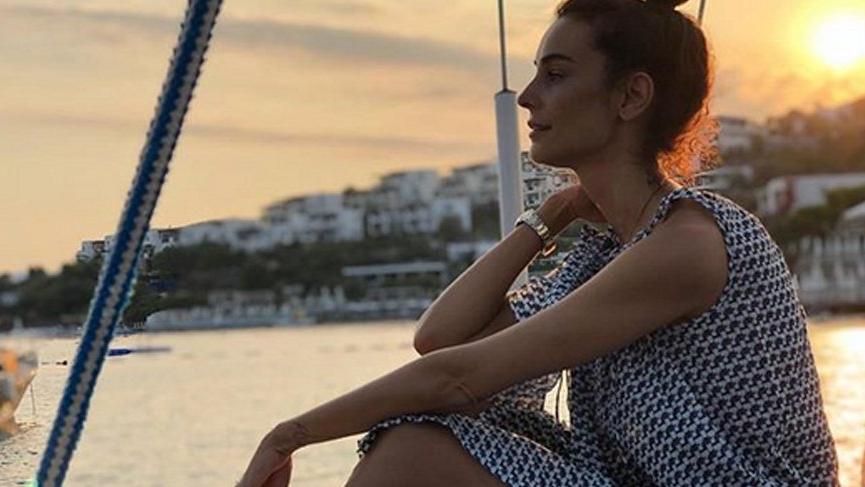Arzum Onan’dan romantik kutlama
