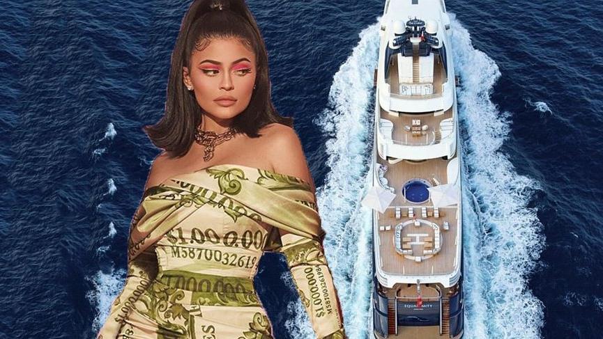 Kylie Jenner 250 milyon dolarlık yatta doğum gününü kutlayıp, para koleksiyonunu tanıtacak