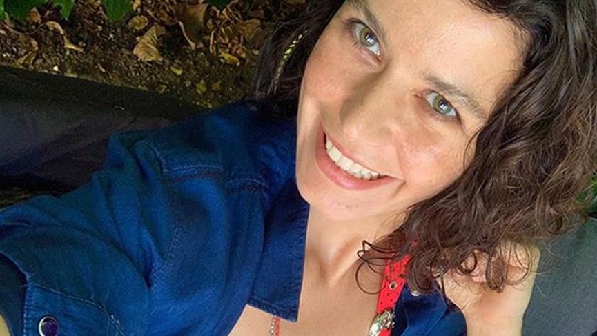 Beren Saat ‘iş’ yerinden paylaştı