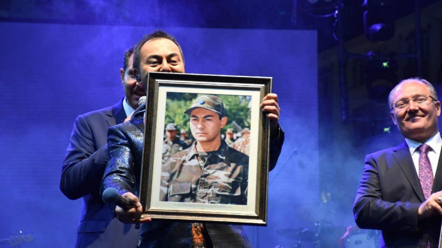 Serdar Ortaç ‘Gardaşlık Festivali’nde sahne aldı