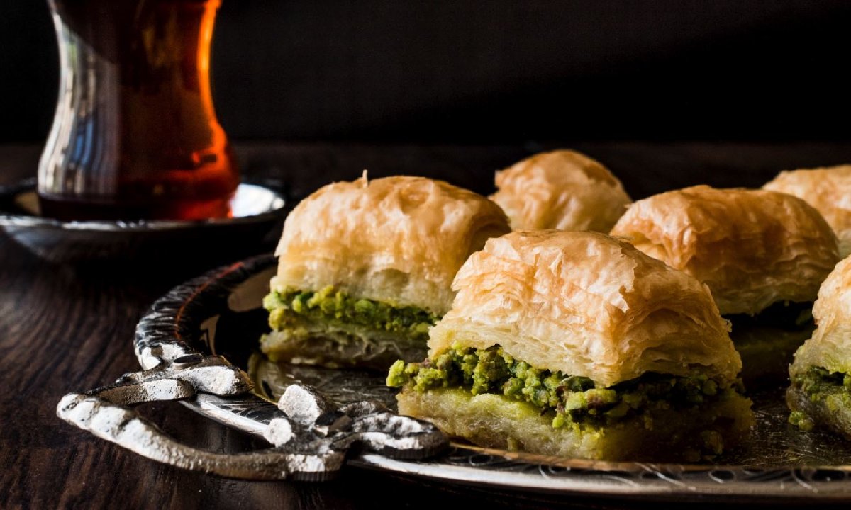 Ev baklavası nasıl yapılır? İşte ev baklavası tarifi… Yemek Tarifleri