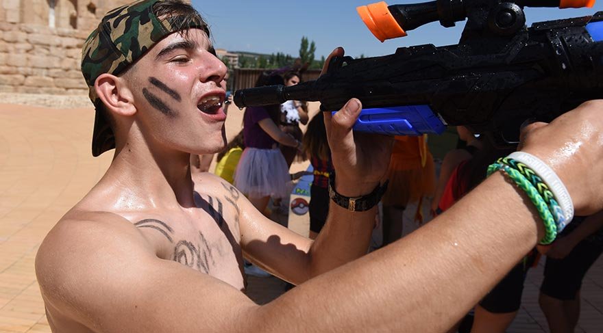 Kastilya Leon Bölgesi'nde, Soria iline bağlı bir belediye olan Almazan'de bu yıl 15.'si gerçekleştirilen La Juventud Festivali de bunlardan biri.
