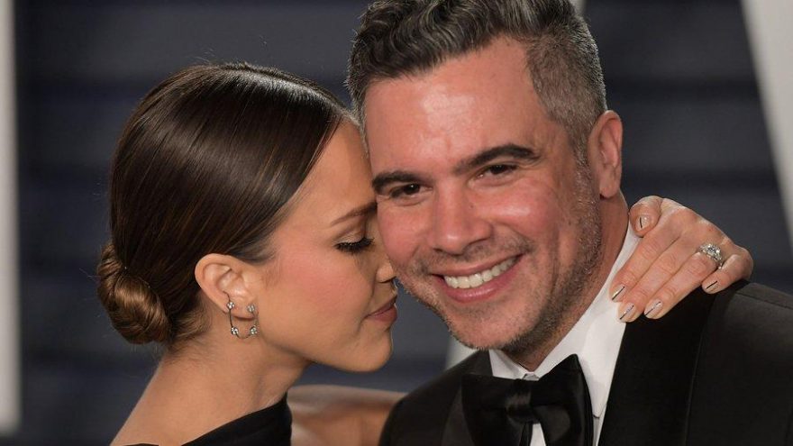 Jessica Alba ‘Vücudumu patlattılar ama bana hava hoş’ dedi