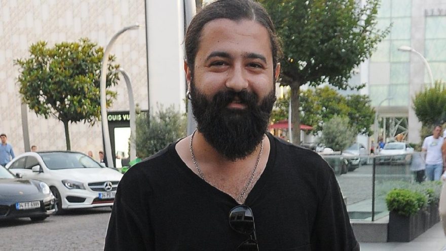 Koray Avcı’dan ‘Bayrak indirtti’ haberlerine yanıt