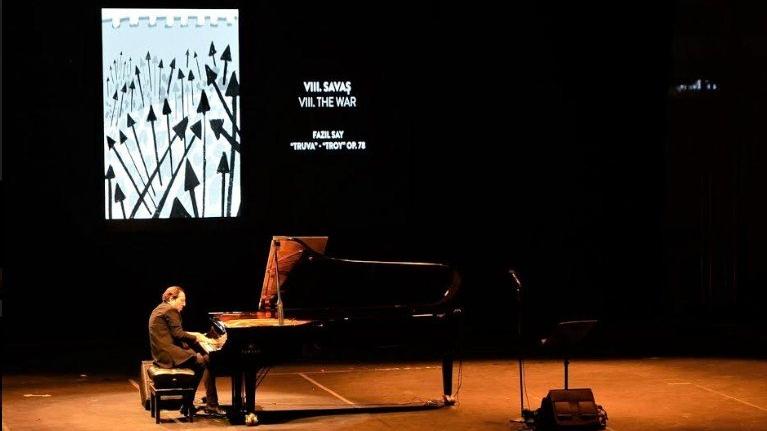 Fazıl Say’dan Kuşadası’nda muhteşem konser