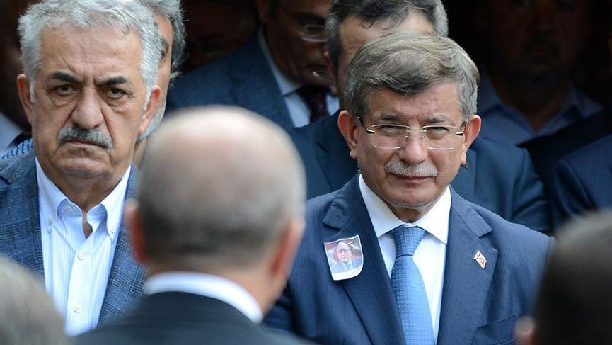 Cumhurbaşkanı Erdoğan, Davutoğlu'nu teğet geçti - Son dakika haberleri