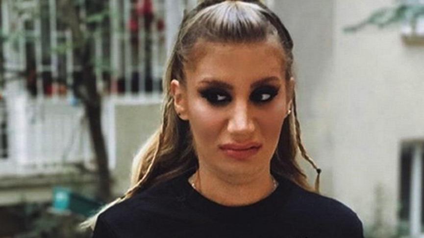 İrem Derici her yıl üzerine ekliyor