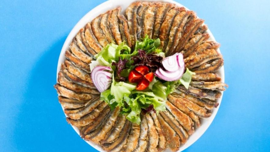 Pratik hamsi tava tarifi: Kızarmış hamsi tava nasıl yapılır?