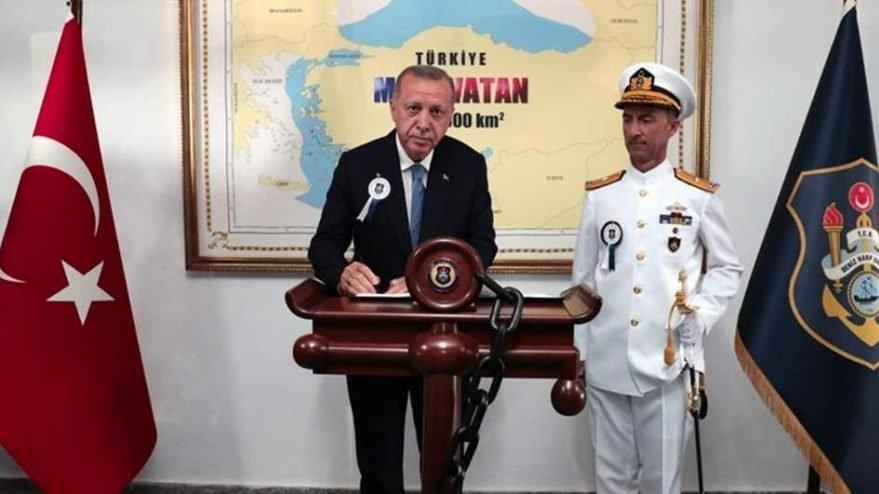 Erdoğan'ın fotoğrafına Yunan Dışişleri Bakanı'ndan tepki geldi
