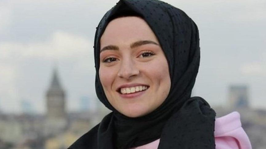Betül Demirkaya kimdir, kaç yaşındadır? Betizmm sosyal medyada gündem oldu