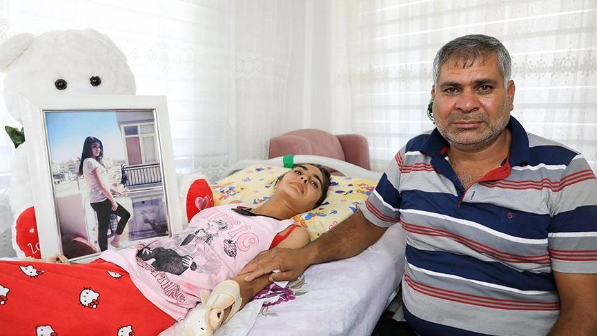 Morg kapısında hayata dönen kızı için yardım istiyor