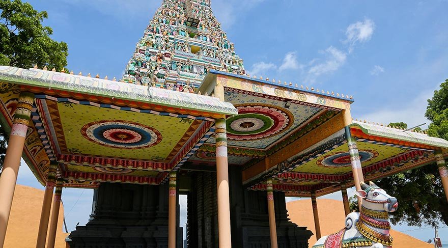 Sri Lanka'nın Jaffna bölgesindeki Nainativu Adası'ndaki Hindu tapınağı, Nainativu Nagapooshani Amman antik çağdan bu yana ayakta.