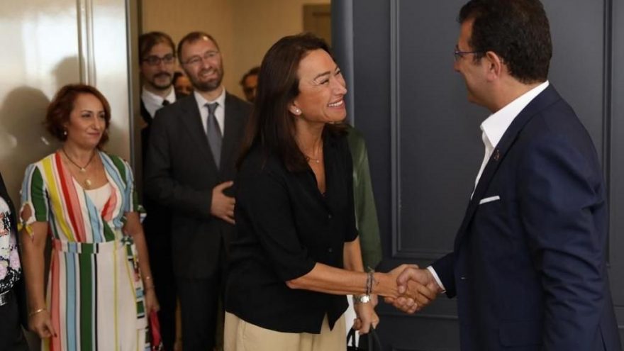 Ekrem İmamoğlu, sanatçıları ve gazileri ağırladı