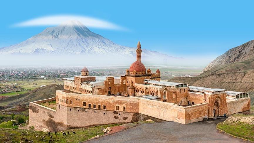 Ulkemizin En Unlu Tarihi Kale Ve Saraylari Seyahat Haberleri