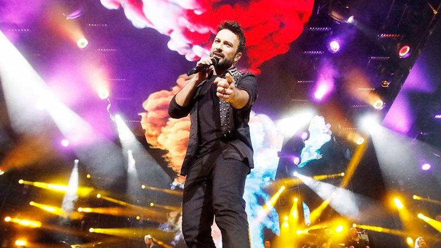 Tarkan’dan uyuyanlara uyarı