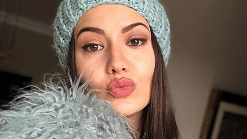 Fahriye Evcen’den 1,5 ay sonra gelen aşk paylaşımı