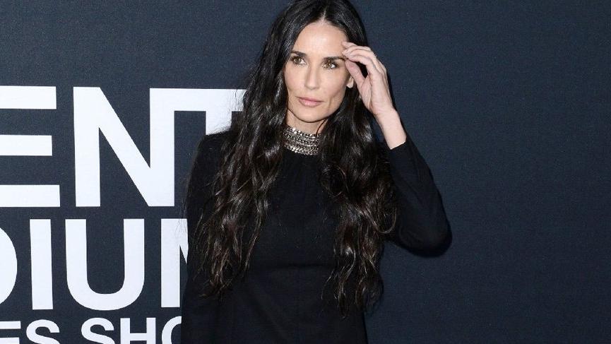 15 yaşındayken tecavüze uğradığını itiraf eden Demi Moore, o kişinin kimliğini açıkladı