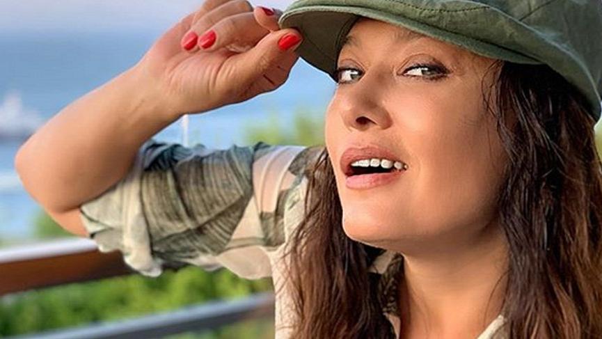 Nurgül Yeşilçay: Bu arada ne gıcık bir foto!