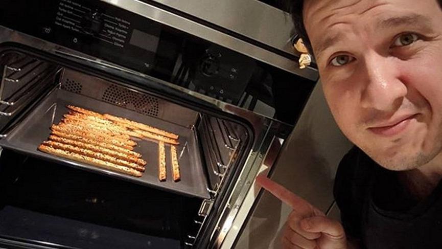 Şahan Gökbakar: Sinemada kral, evinde aile babası, mutfağında şef