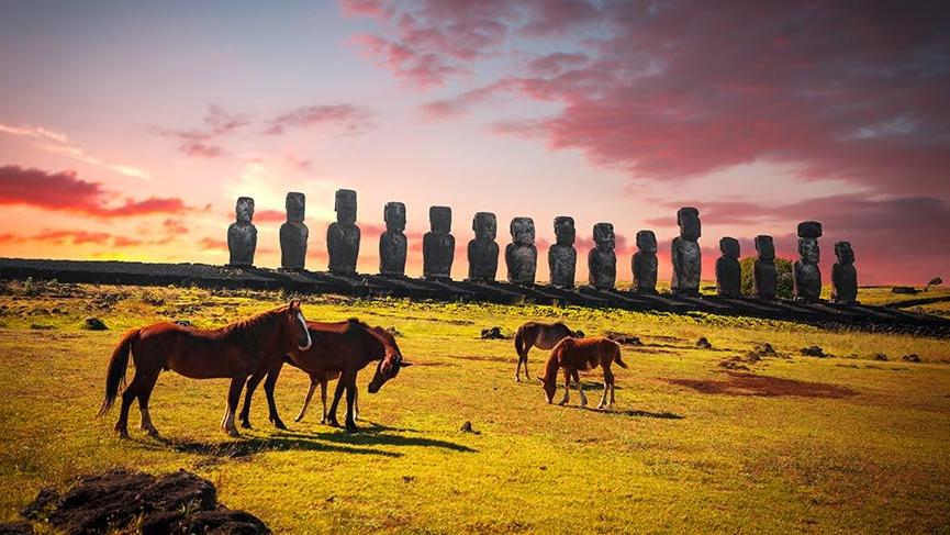 Paskalya Adası’nın sırrı çözülemeyen heykelleri