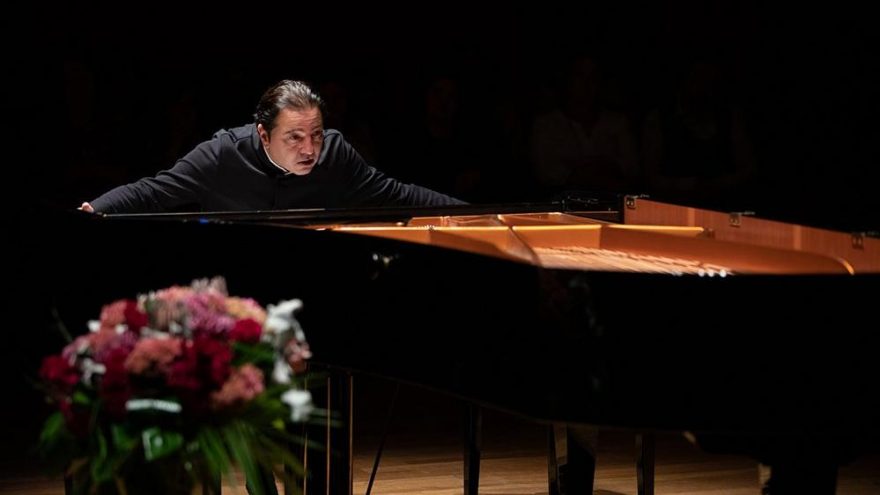 Fazıl Say, Kaz Dağları Marşı ile İstanbul’u selamladı