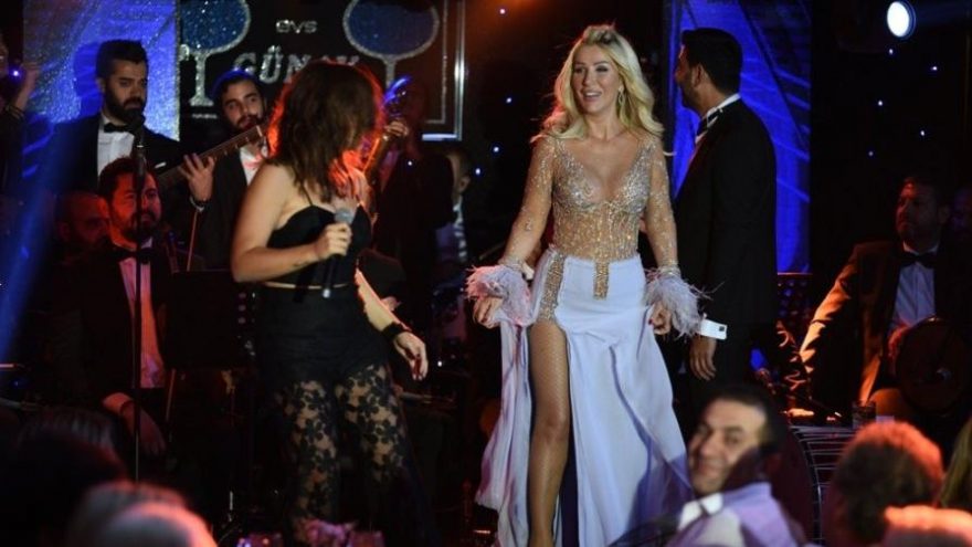 Seda Sayan’dan TSK ve Mehmetçiğe tam destek