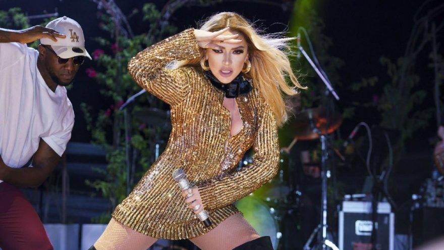 ‘Altın kız’ Hadise