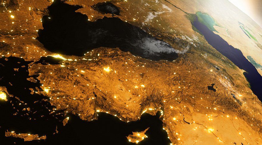 Türkiye'nin burcunun da Akrep olduğunu unutmamak gerek. Güneş'in Akrep burcuna geçişi ile de Türkiye her zamankinden çok daha ön planda olacaktır.