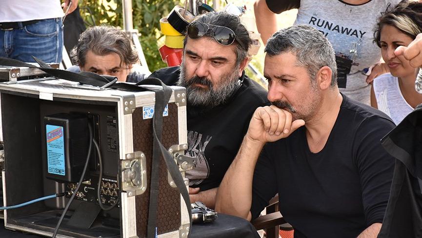 Senarist, yönetmen ve başrol! Orhan Kılıç ‘En Uzun Gece’ ile seyirci karşısında…